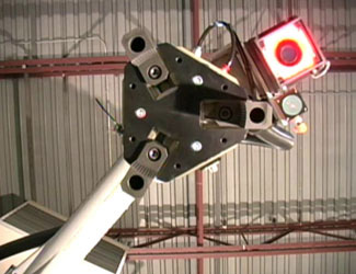 由 Vision 引導(dǎo)的機器人使油料工具組裝自動化